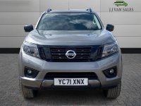 NISSAN NAVARA